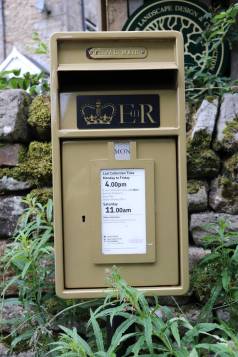 andrew_triggs_hodge1